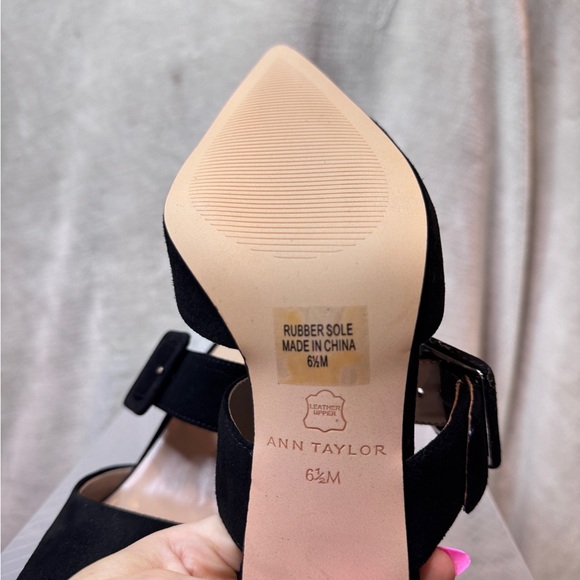 Ann Taylor Black Mules with Double Strap Design - Picture 4 of 4